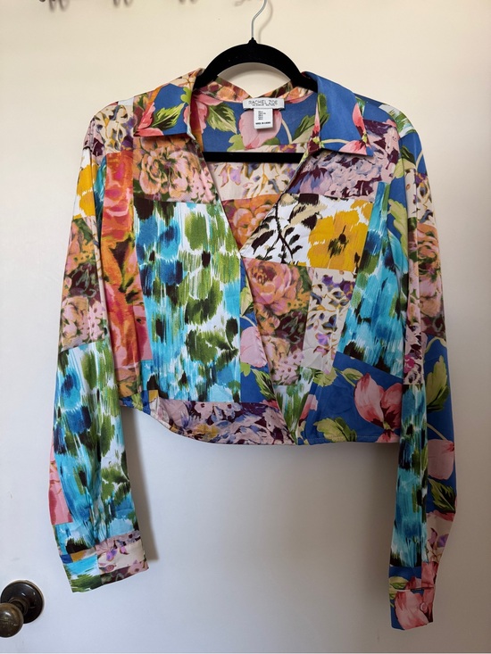 Rachel Zoe Tops - Rachel Zoe Multicolor Floral Patchwork Cropped Shirt size L